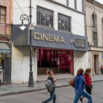 Descubra os melhores cinemas em Florianópolis, média de preços, melhores dias e onde assistir O Diabo Veste Prada nas telonas.
