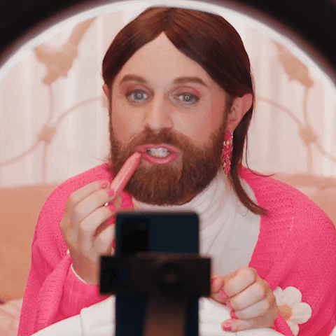 Influencer de IA: o personagem que viralizou e as possibilidades de fazer dinheiro com inteligência artificial